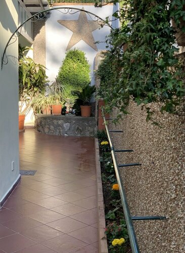 Hedera, Book Bed and Breakfast Hoteller i Anacapri med parkering, Parkering