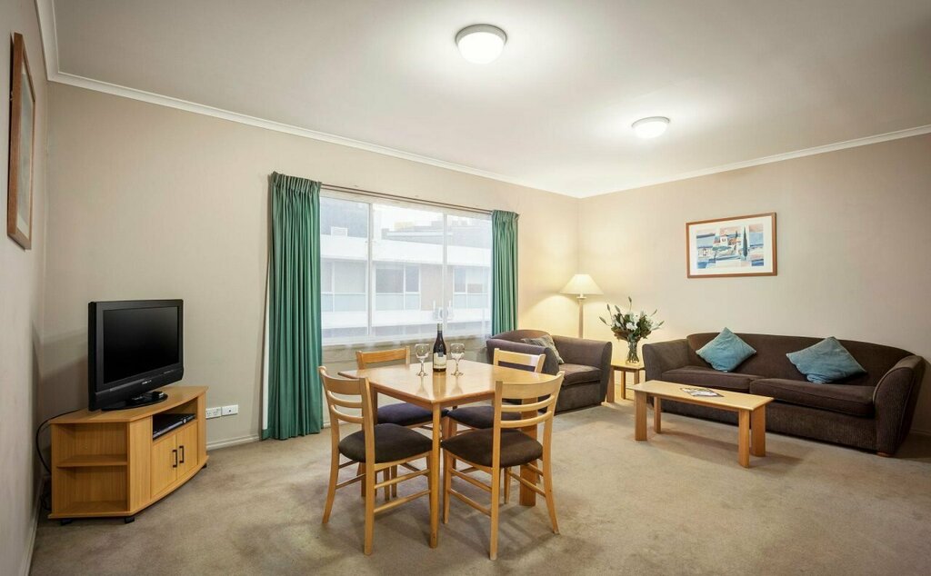 Punt Road Apartment Hotel