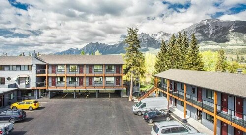 Lamphouse By Basecamp, Rezerwuj Mini-hotel Canmore Alberta
