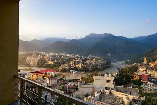 goSTOPS Rishikesh, Lakshman Jhula, Book Hostel / Vandrerhjem Hostels i Uttarakhand, Hostel / Vandrerhjem