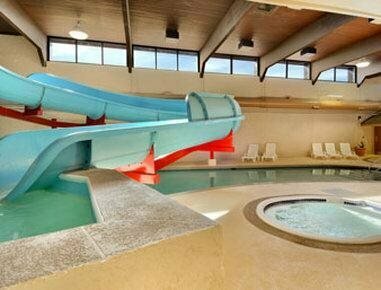 Ramada by Wyndham Yorkton, Prenota Hotel Hotel a Saskatchewan con parcheggio, Parcheggio