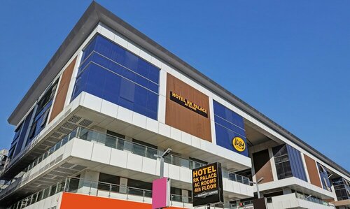 Itsy Hotels Rk Palace, Book Hotel Hoteller i Gujarat med parkering, Parkering