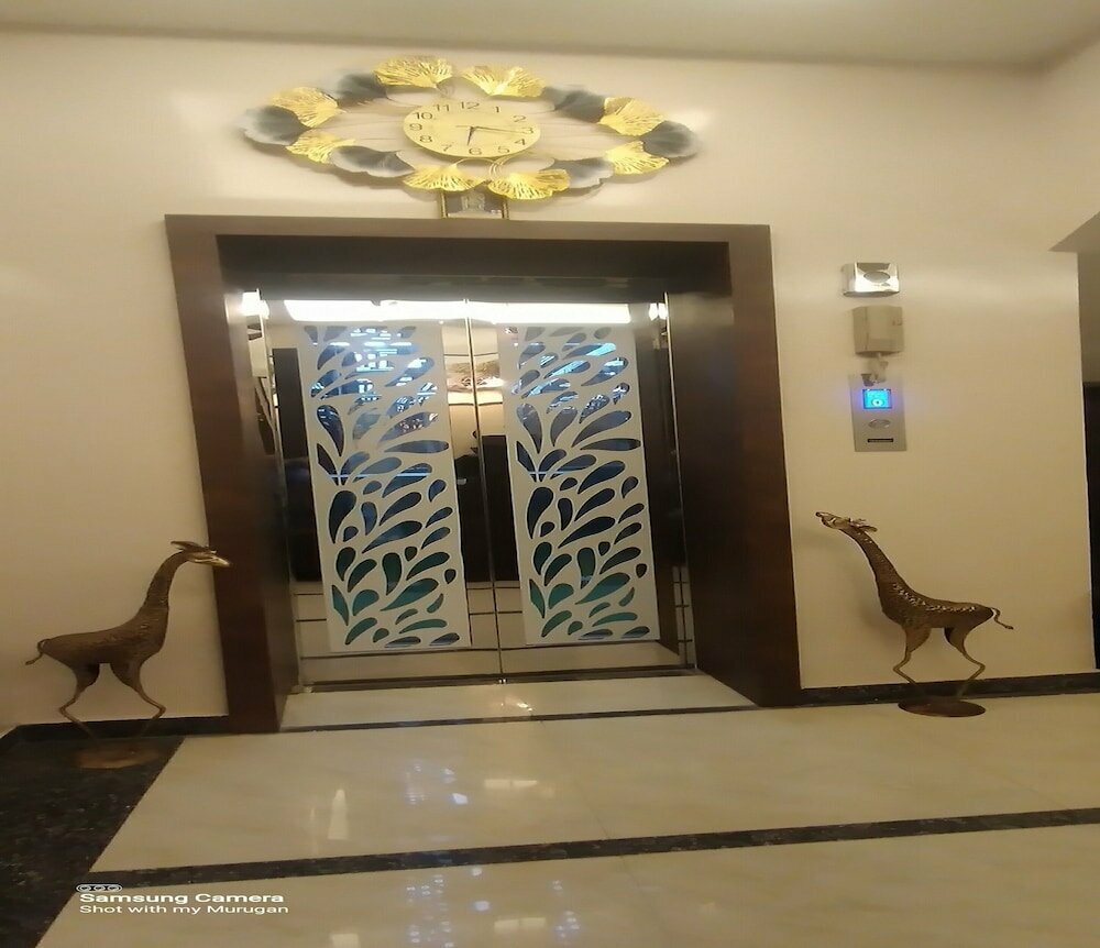 Dass Paradise Hotel