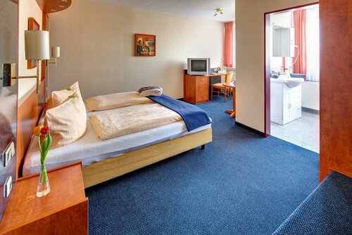 Hotel Walker, Забронировать Отель Отели в центре Папенбург с завтраком, отели в центре Папенбург с завтраком