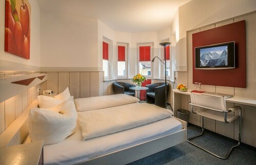 Landhotel Weißer Hahn, Rezervasyon Otel Wemding Altmühltal