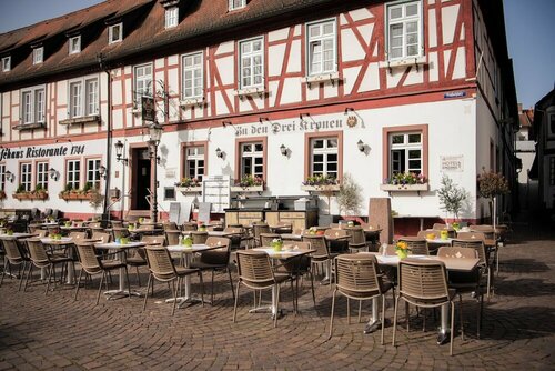 Zu den drei Kronen, Foglalás Szálloda Seligenstadt Hessen