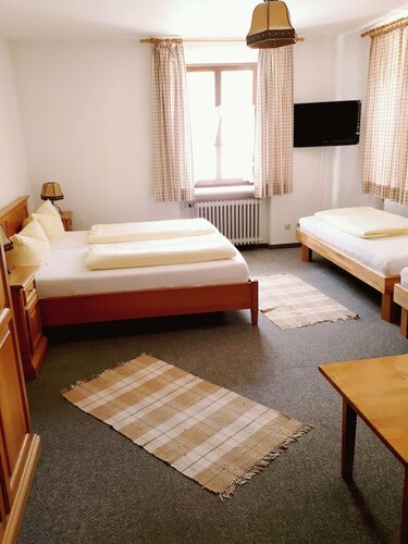Gasthof zum Rassen, Reservar Hotel Garmisch-Partenkirchen Baviera, perto de Eckbauerbahn