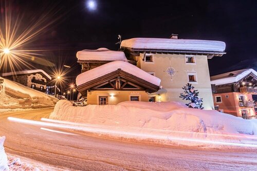 Chalet Mottolino, Забронировать Шале Отели Ливиньо с парковкой, Парковка