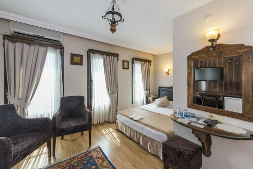 Naz Wooden House Inn, Забронировать Гостевой дом Фатих Стамбул, рядом с Дворец Топкапы