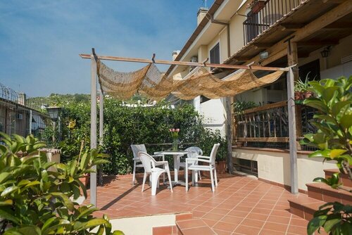 B&B Hotel California, Réserver Chambre d'hôtes Hôtels à Latium avec piscine, Piscine