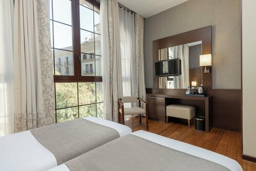 Hotel Colonial Barcelona, Забронировать Отель Отели Провинции Барселоны 4 звезды, 4*