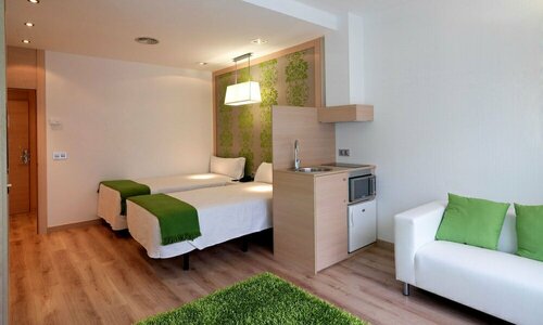 NH La Avanzada, Rezervați Hotel  