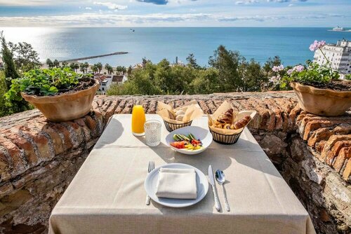 Soho Boutique Castillo de Santa Catalina - Adults Recommended, Забронировать Отель Отели Эсте с парковкой, Парковка