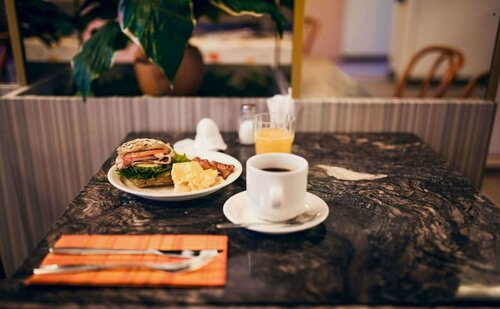Hotel Anna, Забронировать Отель Отели Хельсинки с завтраком, рядом с Парк Эспланады, Завтраки