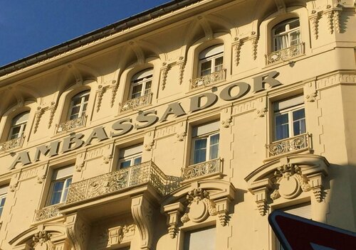 Hotel Ambassador, completely renovated, Забронировать Отель Отели Ниццы с завтраком, рядом с Музей Массена, Завтраки