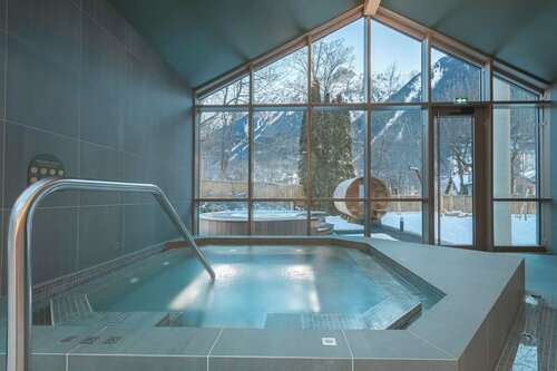 Lykke Hôtel & Spa Chamonix - ex Mercure, Забронировать Курортный отель Отели Шамони-Монблана с парковкой, Парковка