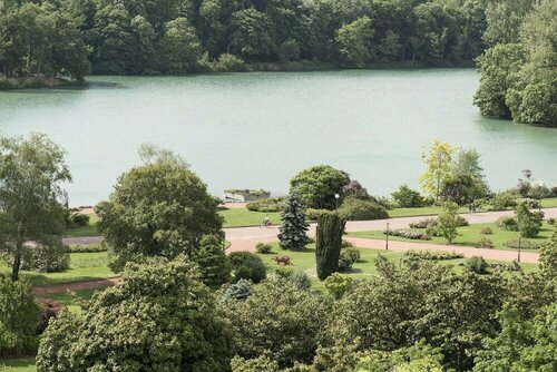 Lyon Marriott Hotel Cité Internationale, Забронировать Отель Отели Лиона с парковкой, рядом с Botanical Garden of Lyon, Парковка