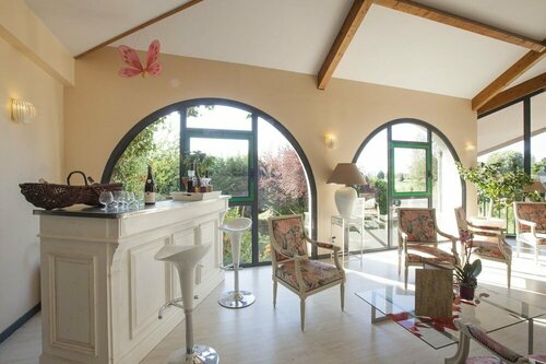 Best Western Golf Hotel Colvert, Book Hotel Hoteller i Burgund med pool, Swimmingpool