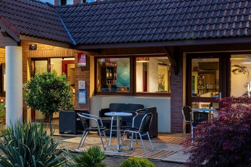 Sure Hotel by Best Western Lille Tourcoing Ex Hotel Garden, Reservar Hotel Bondues Picardia