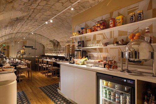 Best Western Bretagne Montparnasse, Забронировать Отель 14-й округ: Монпарнас Париж, рядом с Эдгар Кинэ