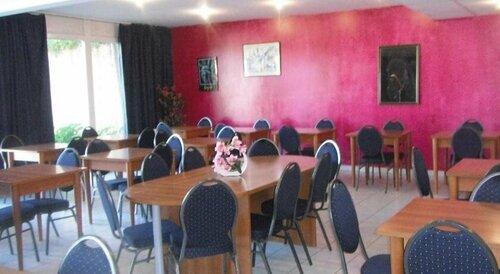 Hôtel Sampiero, Забронировать Отель Отели Upper Corsica 3 звезды, 3*