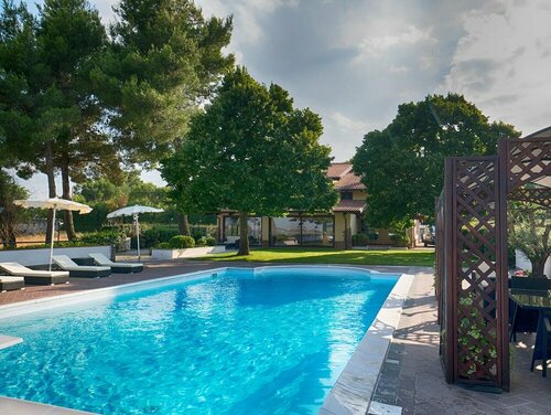 Villa dei Tigli Resort & SPA, Забронировать Курортный отель Пьетрельчина Кампания
