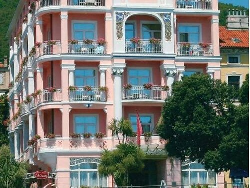 Hotel Mozart, Забронировать Отель СПА-отели Опатия, рядом с Villa Angiolina - Croatian Museum of Tourism, SPA-услуги