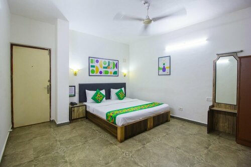 OYO 4977 Kristal Sands Beach Resort, Book Ferieresort Goa hoteller med pool, Swimmingpool