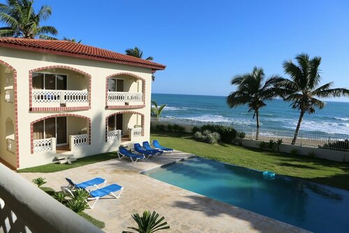 Barefoot Beach Pad, Забронировать Отель Отели Кабарет с бассейном, Бассейн