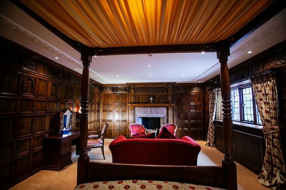 Inglewood Manor