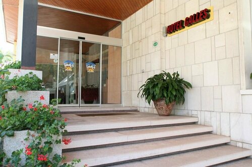 Hotel Galles, Забронировать Отель Отели Лидо ди Езоло с бассейном, рядом с Аквапарк Акваландия, Бассейн