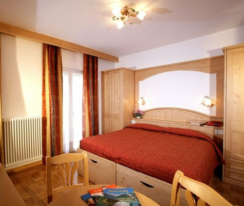 Hotel Zurigo, Забронировать Отель Мольвено Паганелла