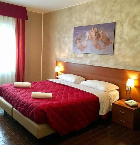 Hotel Forum, Брондау Қонақ үй Rozzano Lombardy