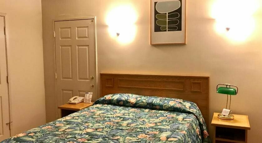 Sunrise Inn