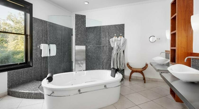 Gaige House + Ryokan