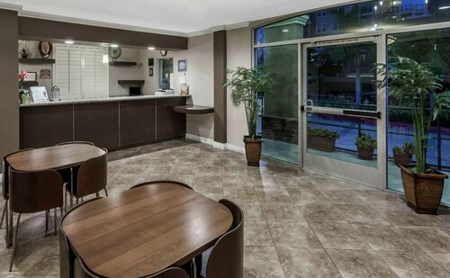 Harbor Inn & Suites, Забронировать Отель Отели Гарден-Гроув с парковкой, Парковка