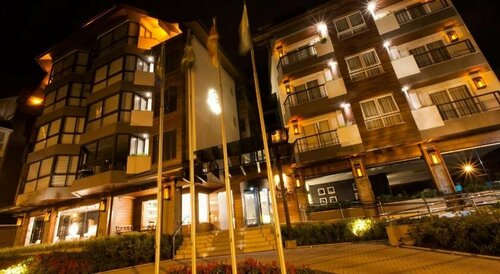 Hotel Cercano, Забронировать Отель Отели в центре Грамаду, в центре
