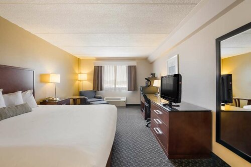 Best Western Riverfront Inn, Rezerwuj Hotel Hotele w Marinette z basenem, Basen