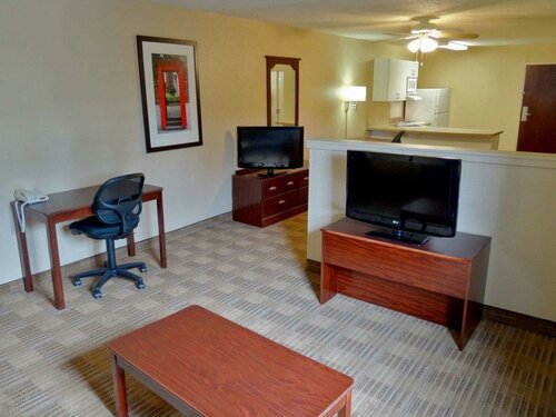 Candlewood Suites Southfield - Detroit by IHG, Забронировать Отель Саутфилд 