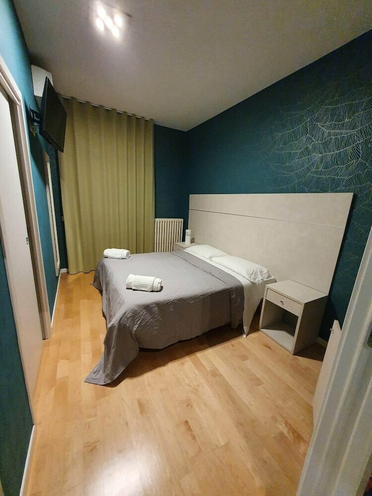 B&B 1951