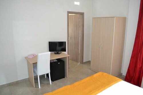 B&B Marilena Coppularossa, Book Bed and Breakfast Hoteller i Carovigno med parkering, Parkering