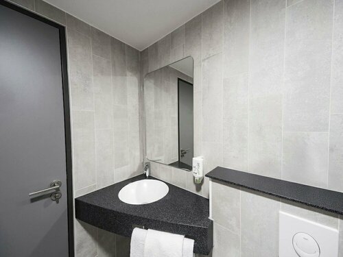 B&B Hotel Erfurt City-West, Забронировать Отель «постель и завтрак» Отели Эрфурта 3 звезды, рядом с Дэммхен, 3*