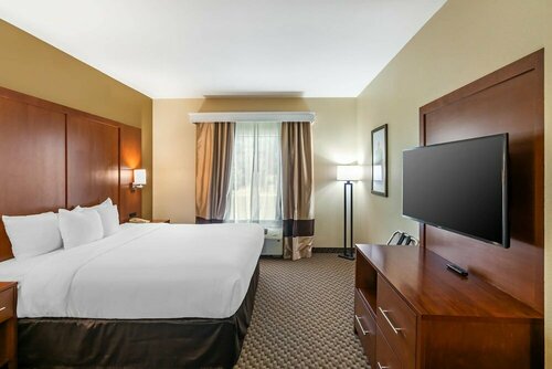 Comfort Suites - Jefferson City, Забронировать Отель Джефферсон-Сити Миссури