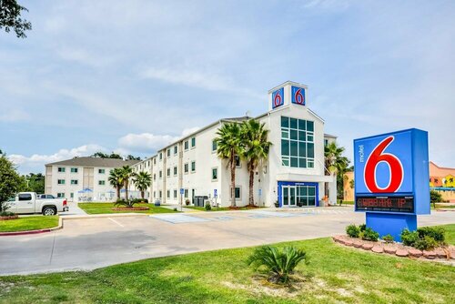 Motel 6-Biloxi, MS - Beach, Забронировать Мотель Билокси Миссисипи - побережье