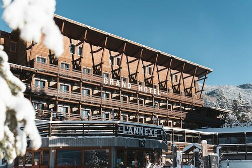 Grand Hôtel & Spa NUXE Serre Chevalier, Забронировать Курортный отель Сен-Шафре Сер Шевалье, рядом с Горнолыжный подъемник Блетоне
