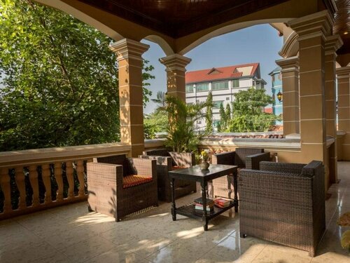 Le Tigre Villa, Забронировать Отель Недорогие отели Сиемреап, рядом с Tourist Information Office, недорого