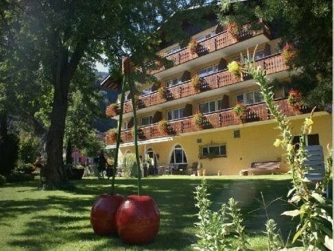 Sardona, Book Hotel Bad Ragaz Heidiland