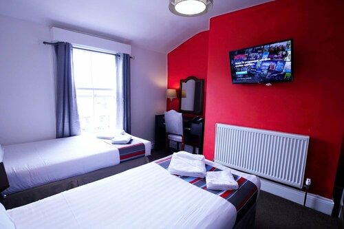 The Broadway Hotel, Забронировать Отель Отели в центре Лландидно, в центре, недорого