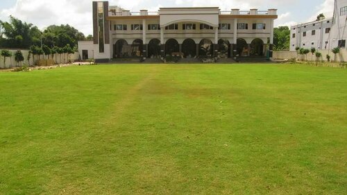 Shimla Resort, Забронировать Курортный отель Курортные отели Лакхнау, Курортный отель