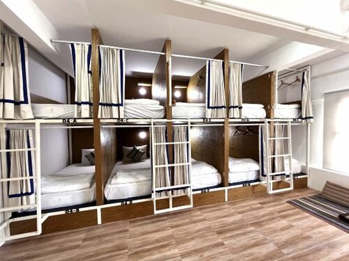 Hanuman VIP Hostel, Забронировать Хостел Отели Пляжа Банга Тао с парковкой, Парковка